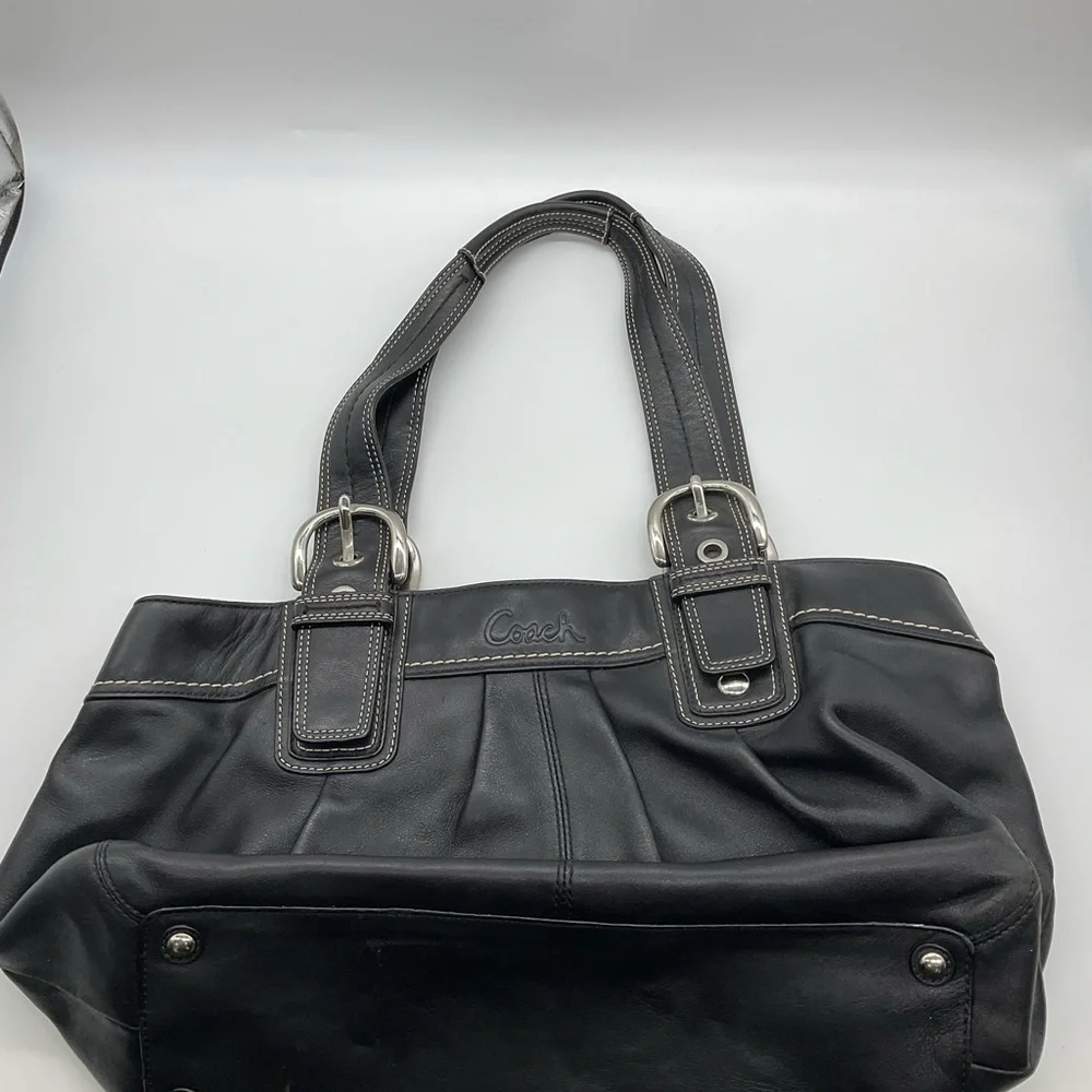 COACH LEATHER PLEATED SOHO BAG - Picture 9 of 10